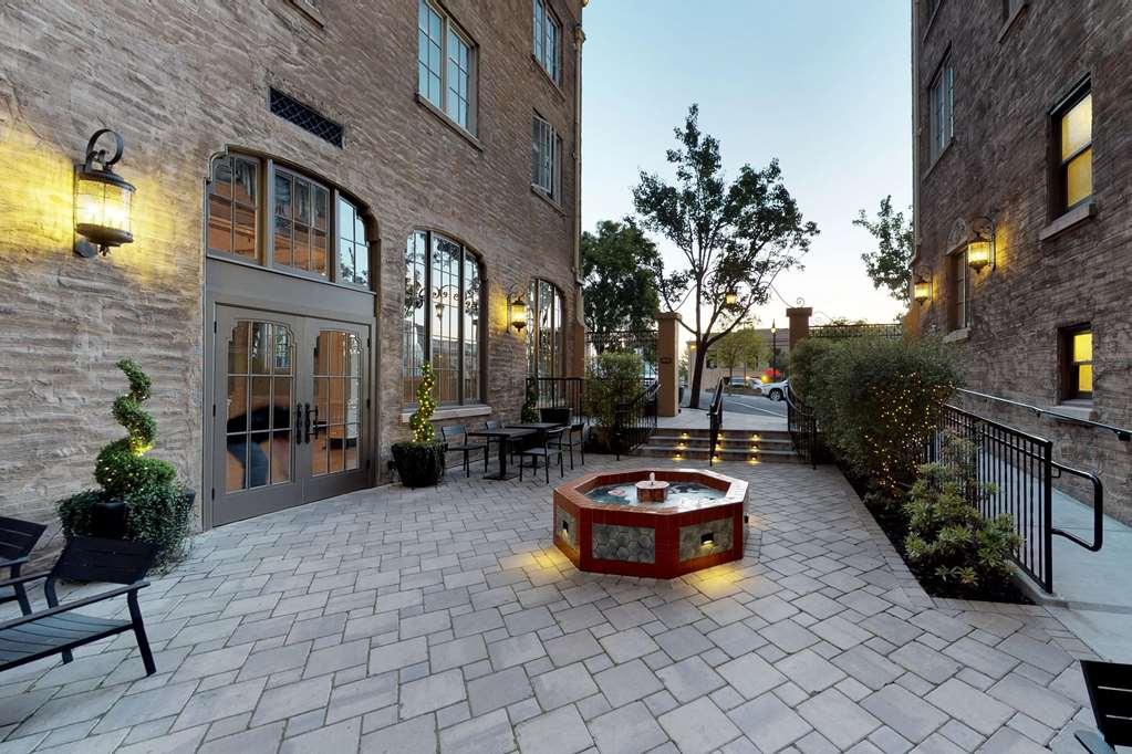 Hotel Petaluma, Ascend Hotel Collection שירותים תמונה